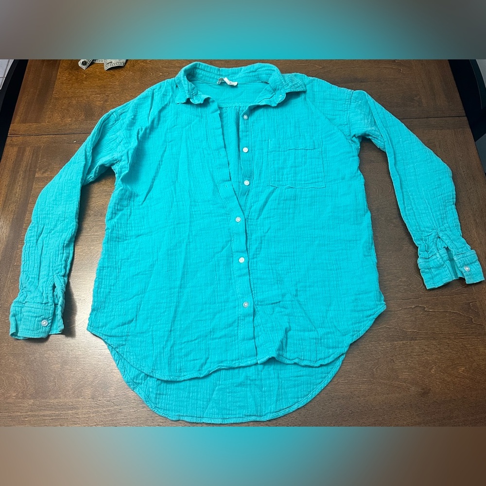 LOFT Women's Turquoise Button Down Shirt